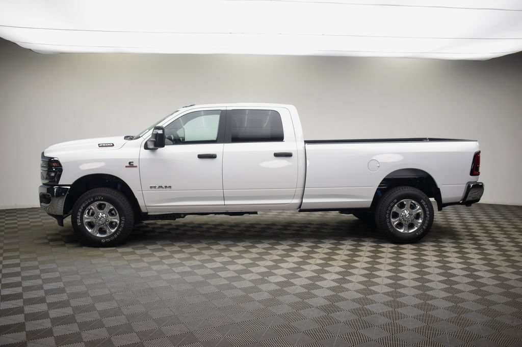 New 2026 RAM 2500 Big Horn AWD/4WD image 15