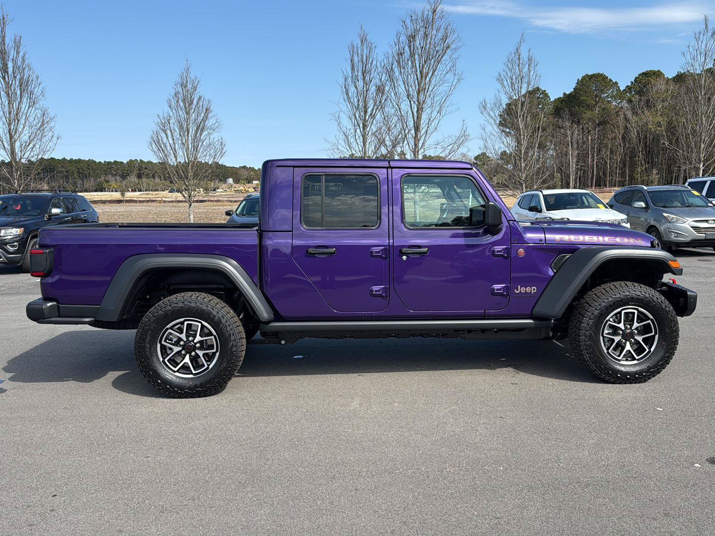 New 2026 Jeep Gladiator Rubicon w/ Safety Group AWD/4WD image 8