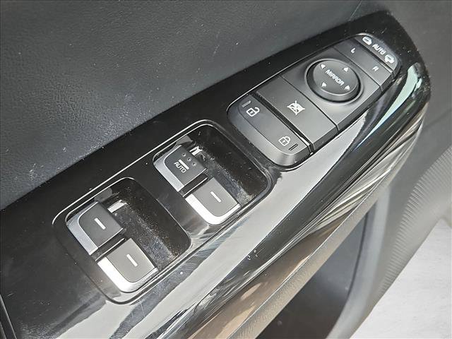Used 2020 Kia Sportage EX FWD image 12