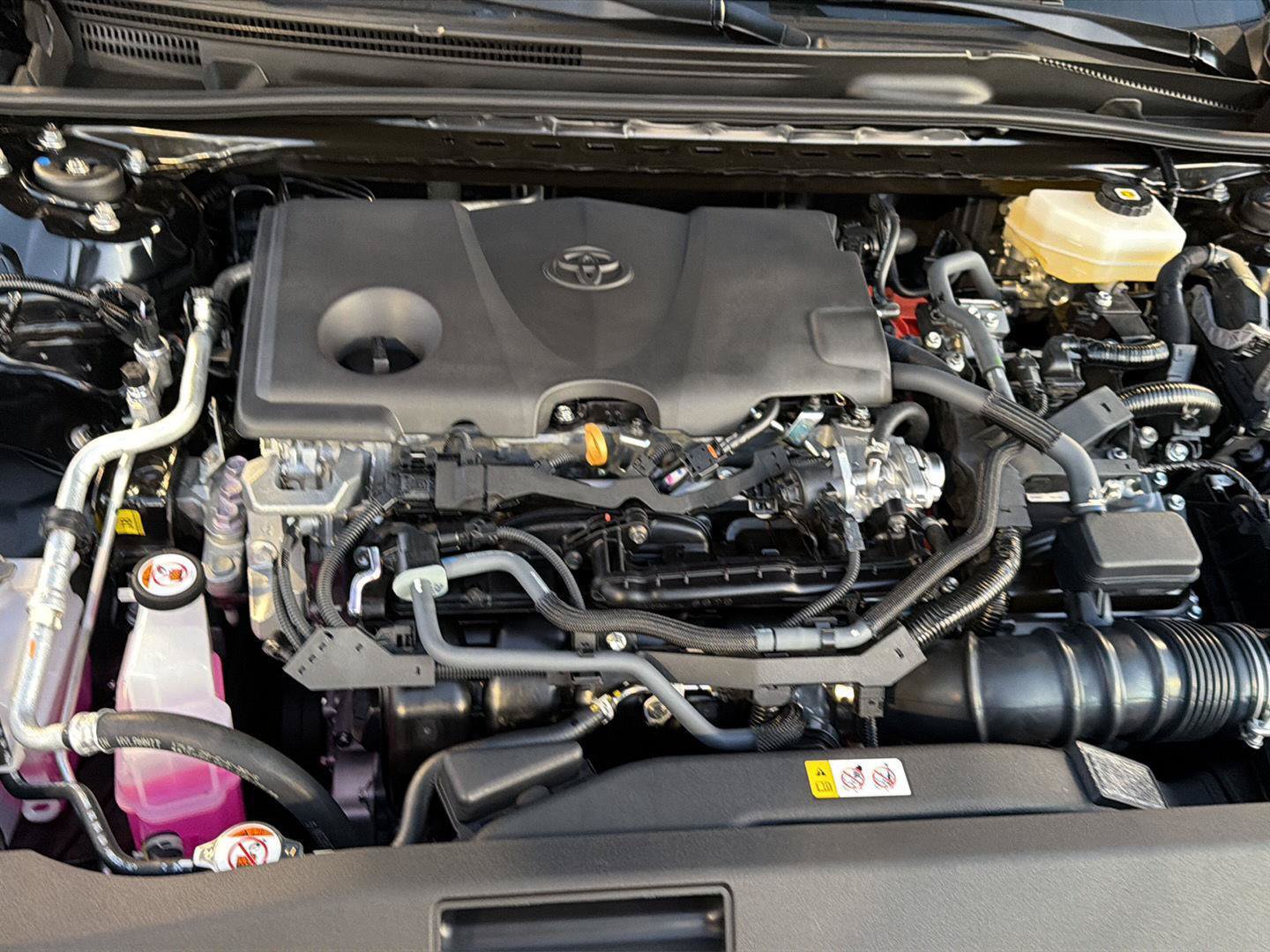 New 2026 Toyota Camry SE FWD image 32