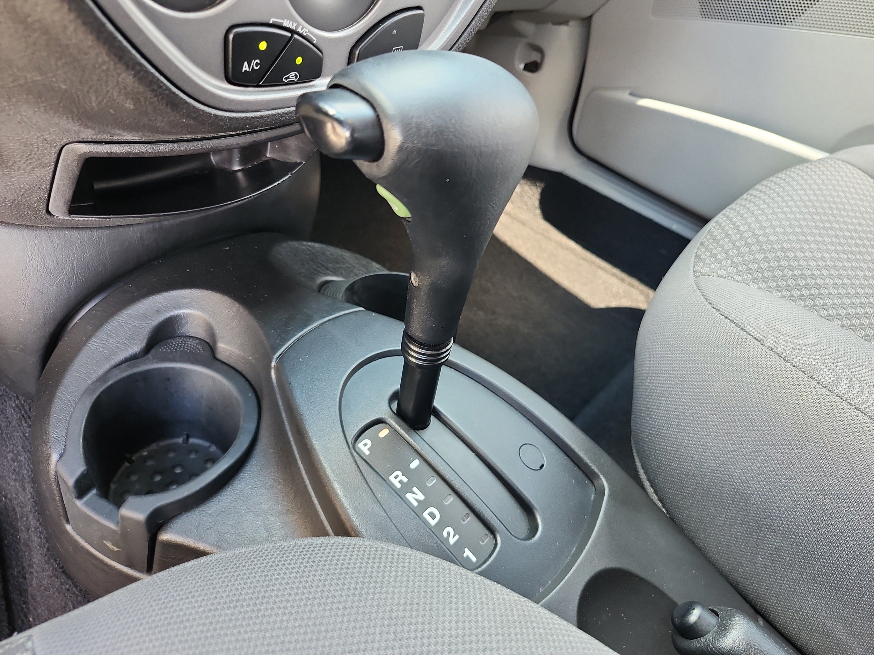 Used 2006 Ford Focus ZX5 Hatchback FWD image 14