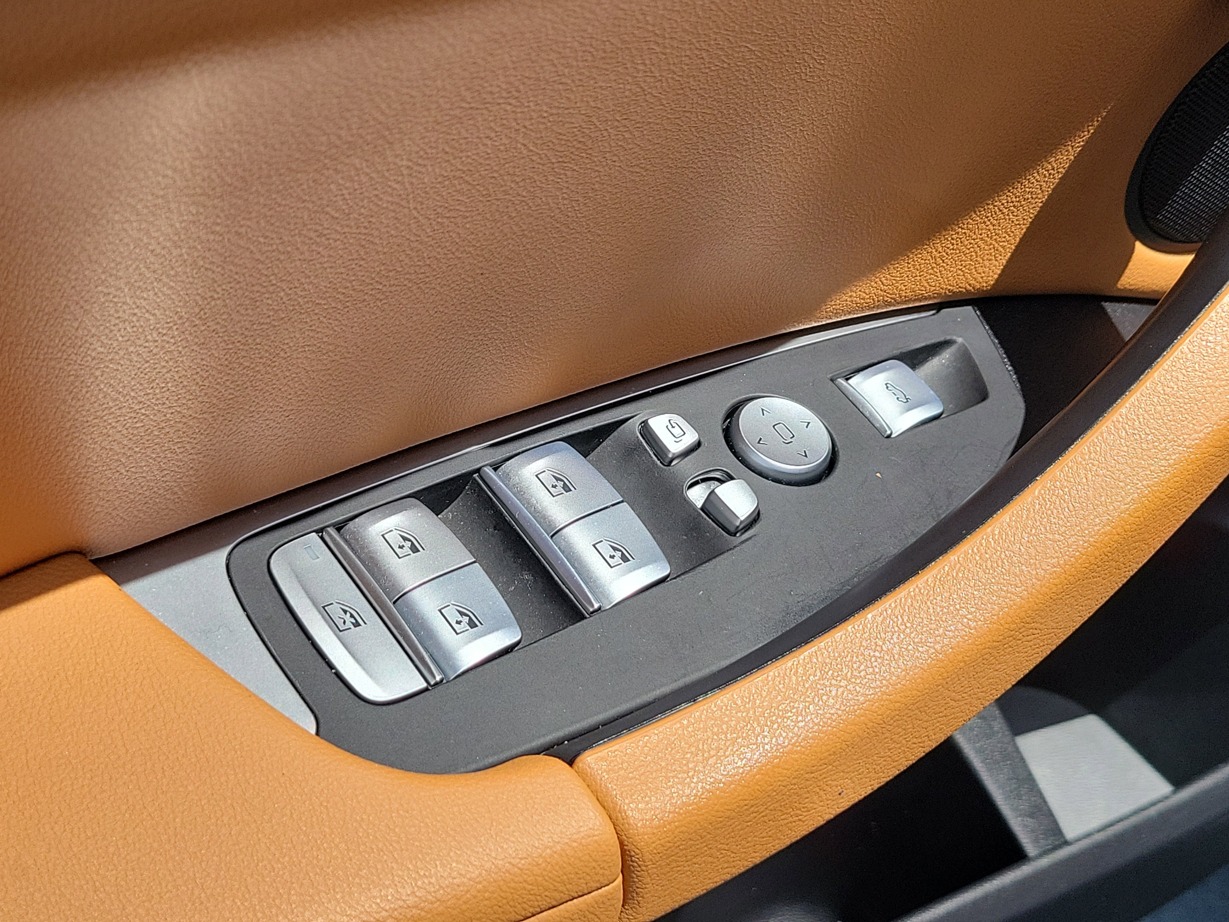 Certified 2024 BMW X3 sDrive30i w/ Premium Package image 19