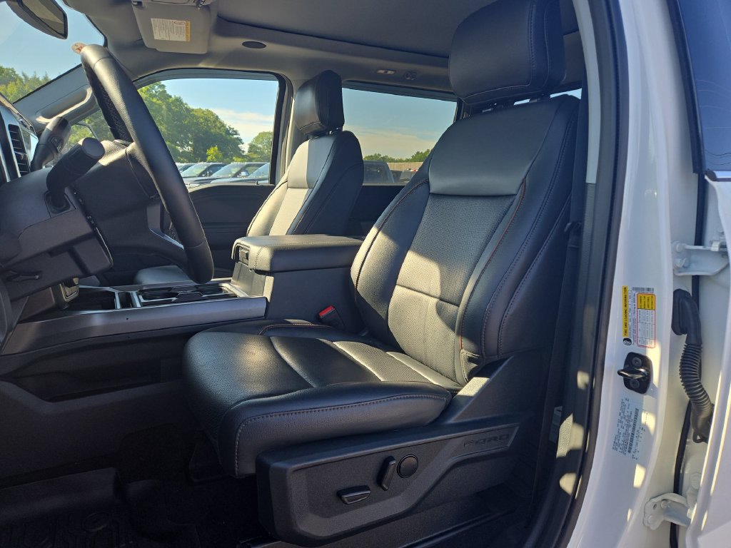 Used 2026 Ford F350 Lariat w/ Lariat Ultimate Package AWD/4WD image 6