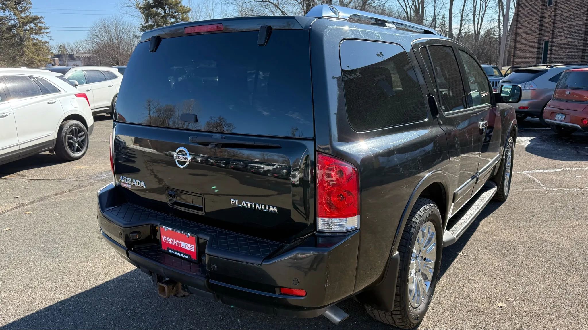 Used 2015 Nissan Armada Platinum w/ 2nd Row Captain Seat Package image 9