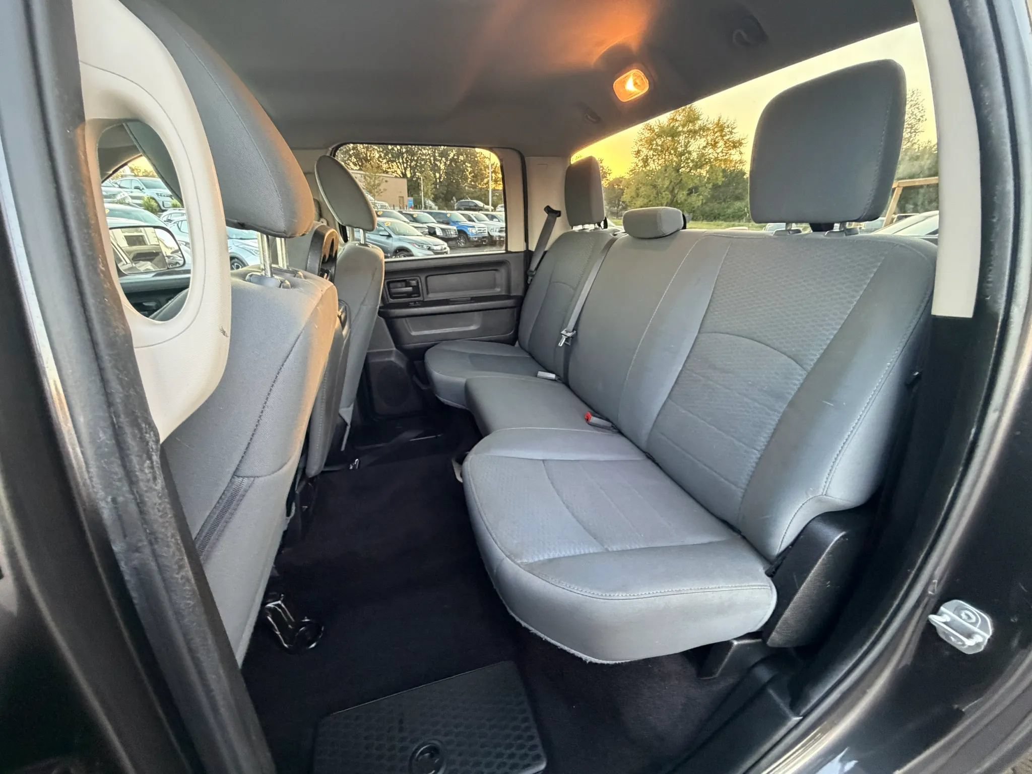 Used 2016 RAM 2500 Tradesman w/ Chrome Appearance Group AWD/4WD image 18