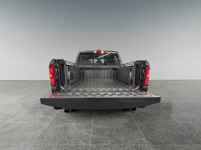 New 2026 RAM 1500 Laramie AWD/4WD image 13