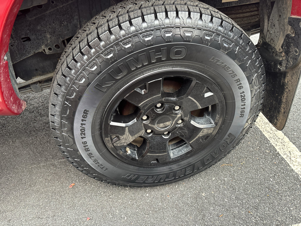 Used 2014 Toyota Tacoma PreRunner w/ SR5 Package RWD image 19