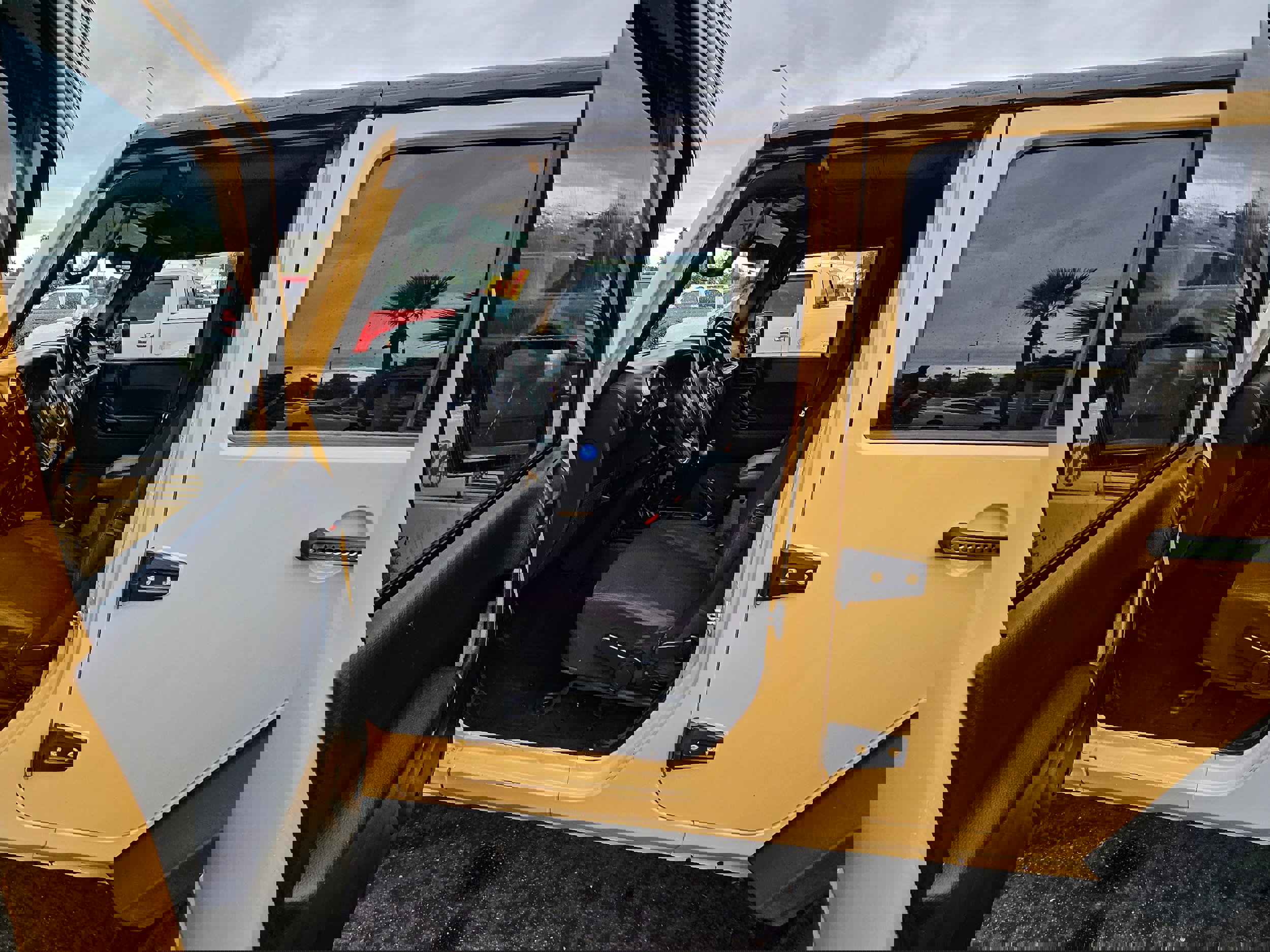 Used 2014 Jeep Wrangler Unlimited Sport w/ Max Tow Package image 13