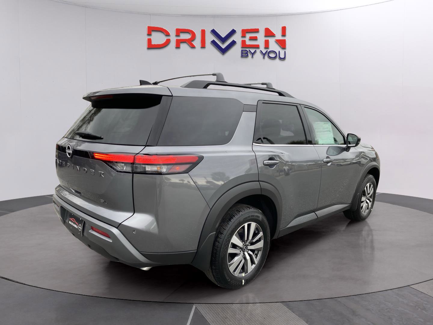 New 2026 Nissan Pathfinder SL image 5