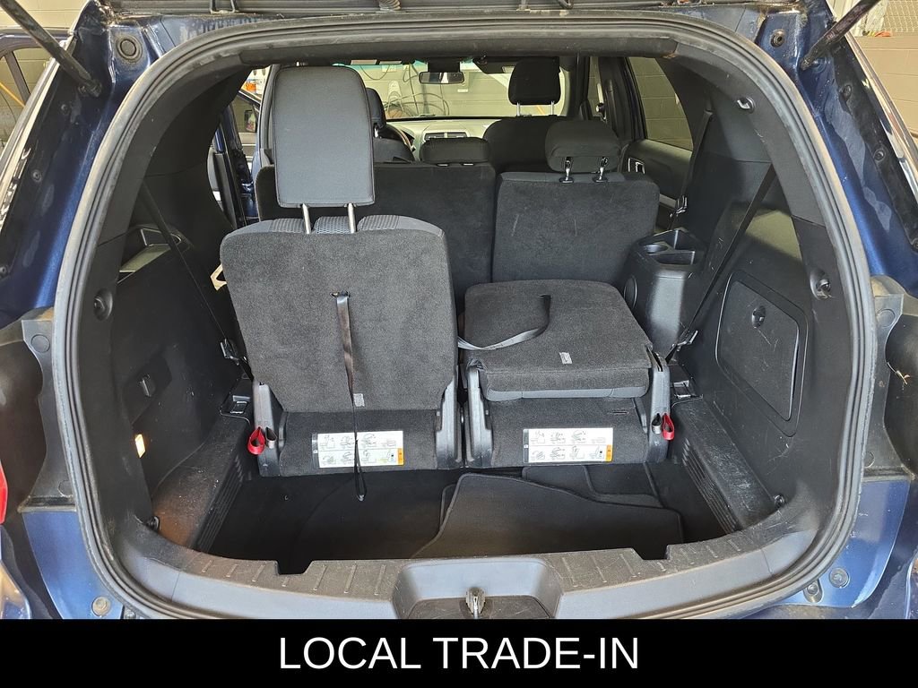 Used 2016 Ford Explorer XLT w/ Equipment Group 201A AWD/4WD image 14