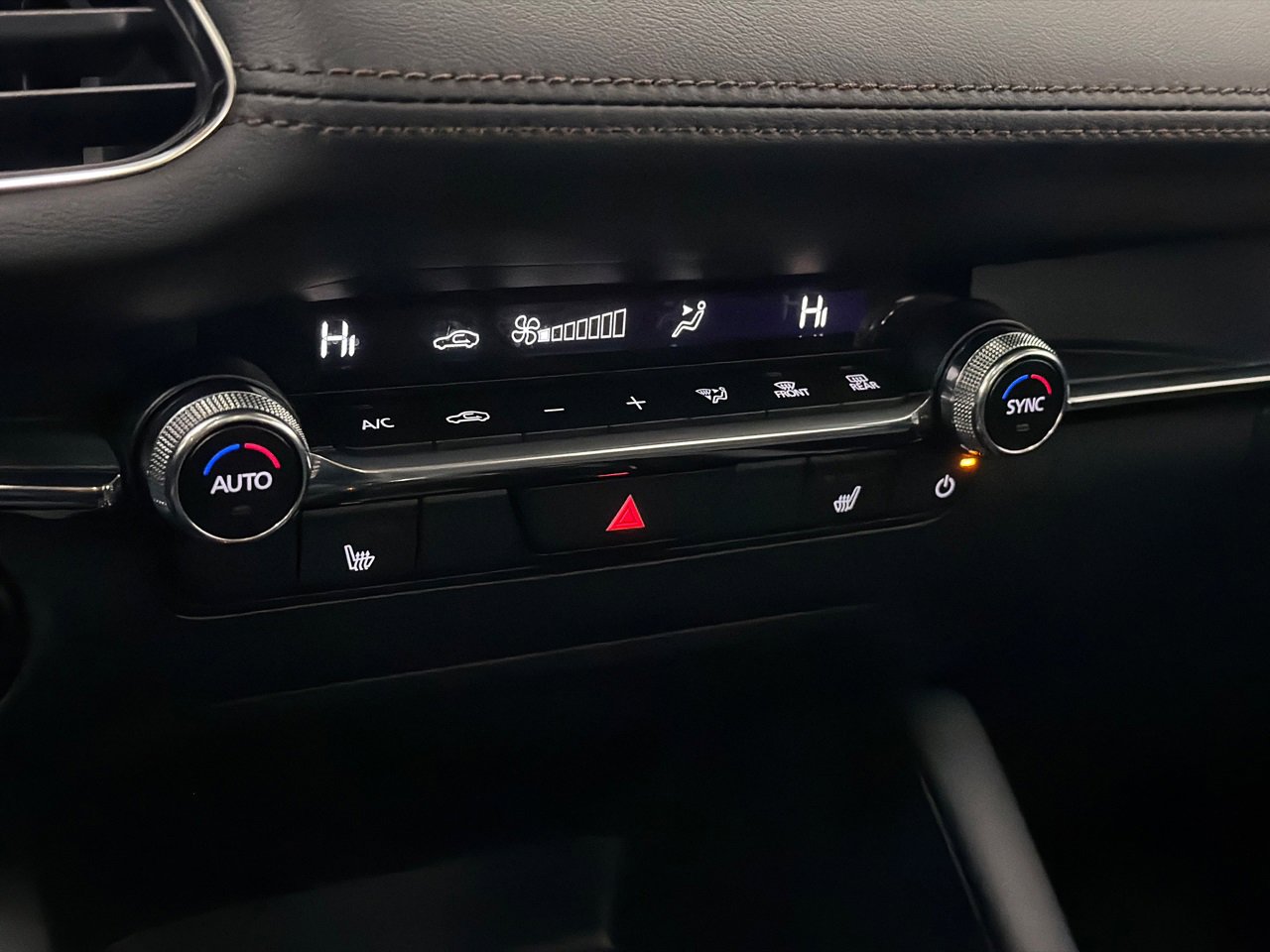 Certified 2025 MAZDA MAZDA3 s image 24