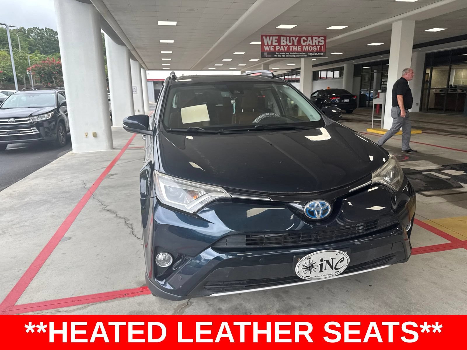 Used 2017 Toyota RAV4 Limited AWD/4WD image 8