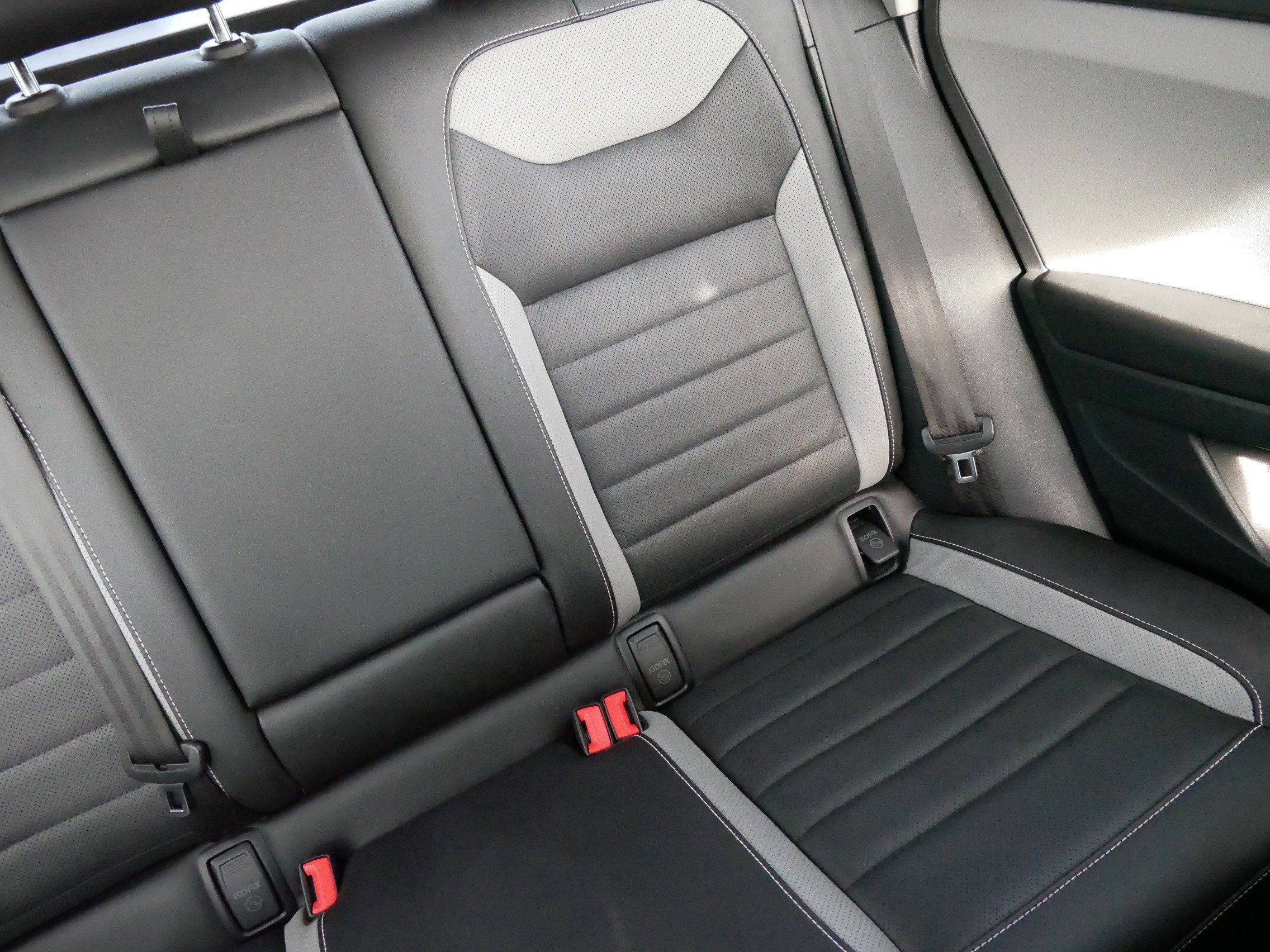 Certified 2023 Volkswagen Taos SEL image 14