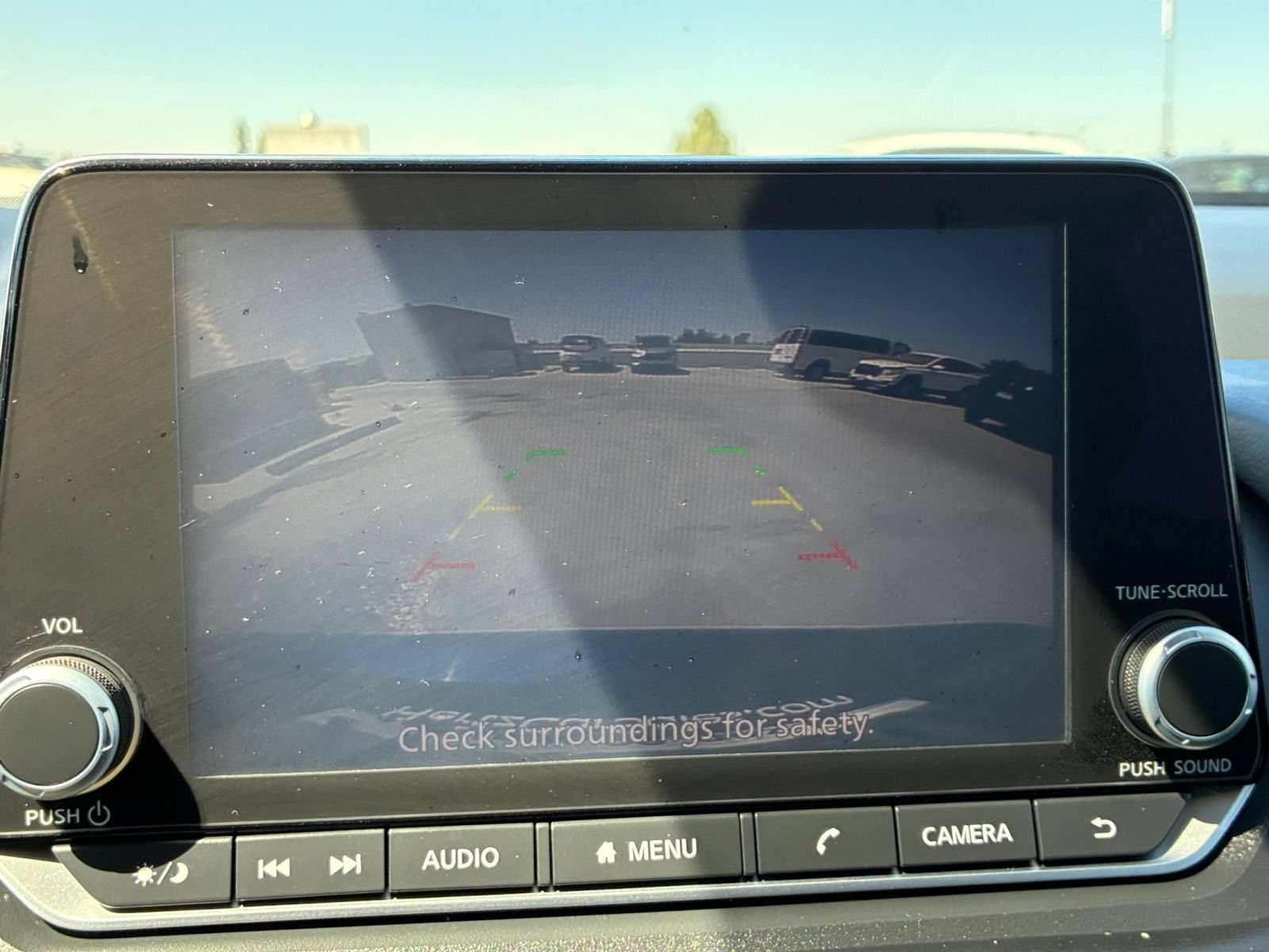 Used 2025 Nissan Rogue SV FWD image 25