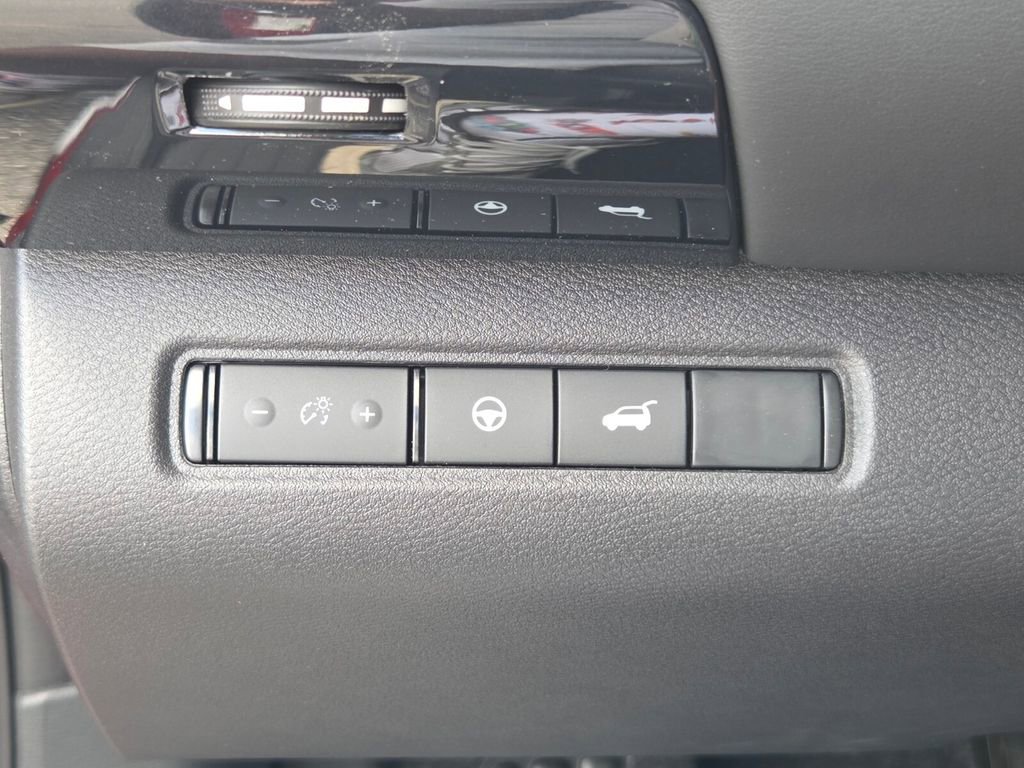 New 2026 Nissan Pathfinder SV image 25