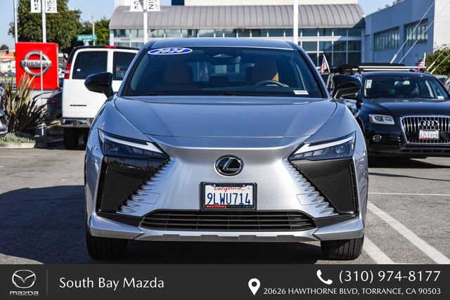 Used 2024 Lexus RZ 300e Premium w/ Accessory Package (Z1) image 2
