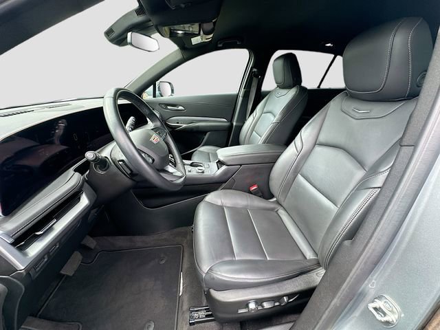 Used 2025 Cadillac XT4 Premium Luxury image 20
