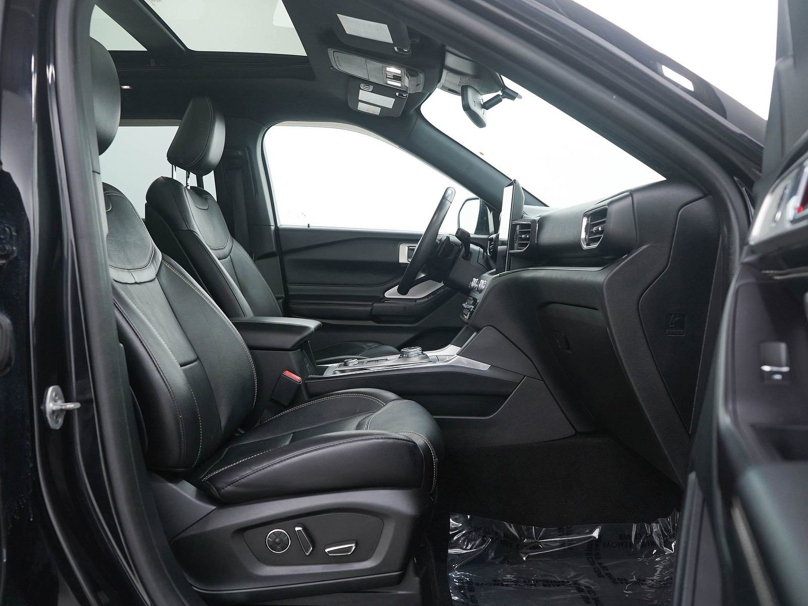 Used 2020 Ford Explorer ST w/ Premium Technology Package image 12