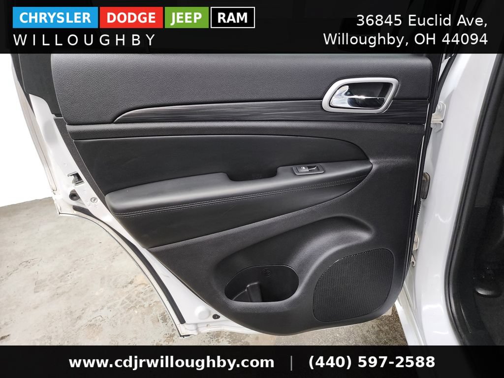 Used 2021 Jeep Grand Cherokee Laredo X AWD/4WD image 26