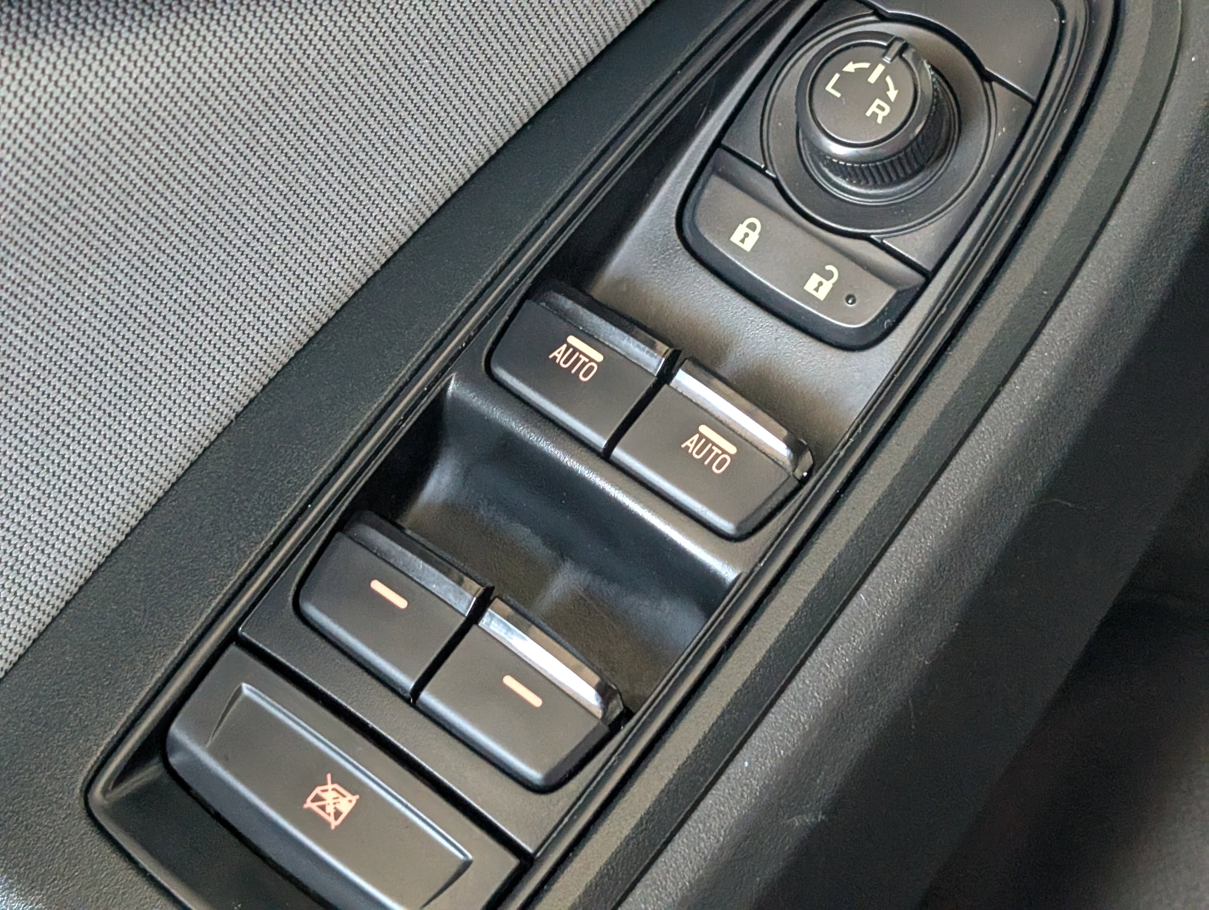 Used 2019 Subaru Crosstrek 2.0i Premium w/ Popular Package #4 image 11