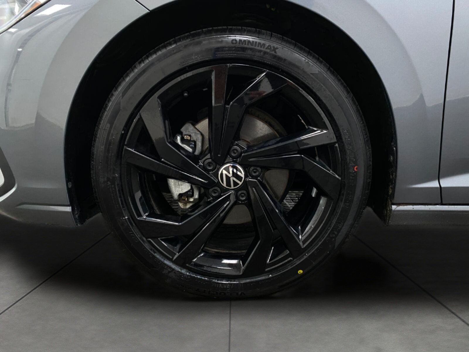 Certified 2025 Volkswagen Jetta SE FWD image 11