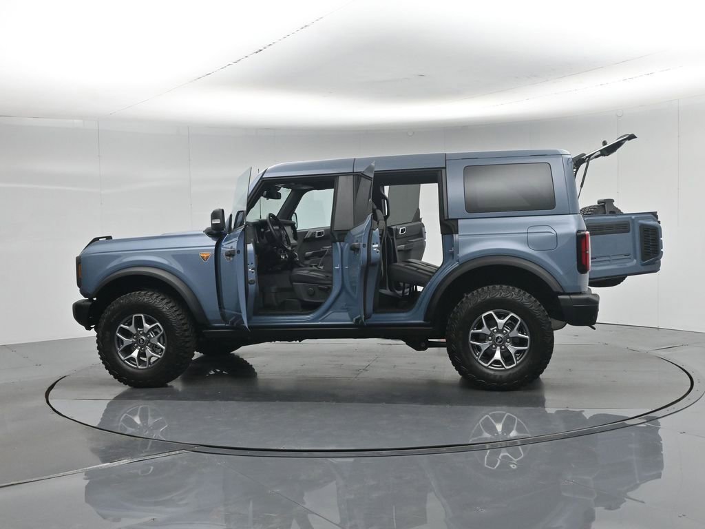 Used 2025 Ford Bronco Badlands AWD/4WD image 38