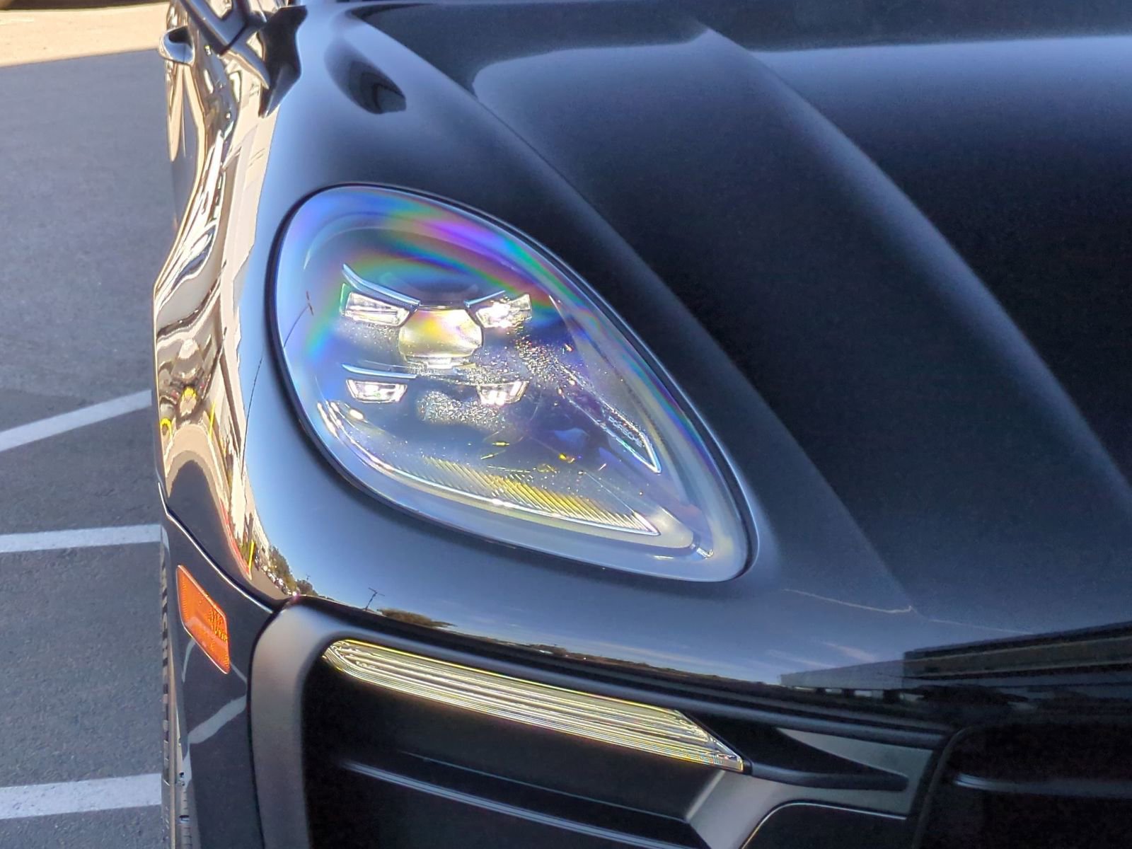 Certified 2026 Porsche Macan image 11