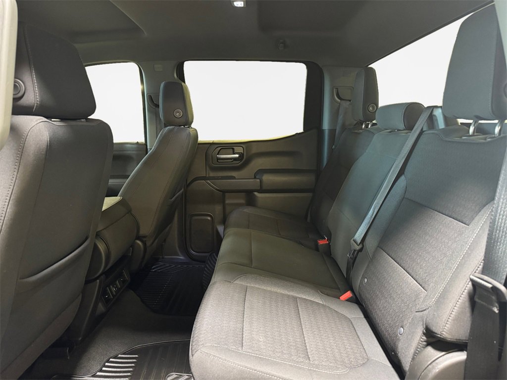 Used 2021 Chevrolet Silverado 1500 LT image 24