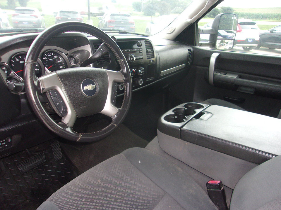 Used 2007 Chevrolet Silverado 2500 LT w/ Snow Plow Prep Package AWD/4WD image 10