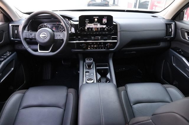 Certified 2025 Nissan Pathfinder SL w/ SL Premium Package AWD/4WD image 24