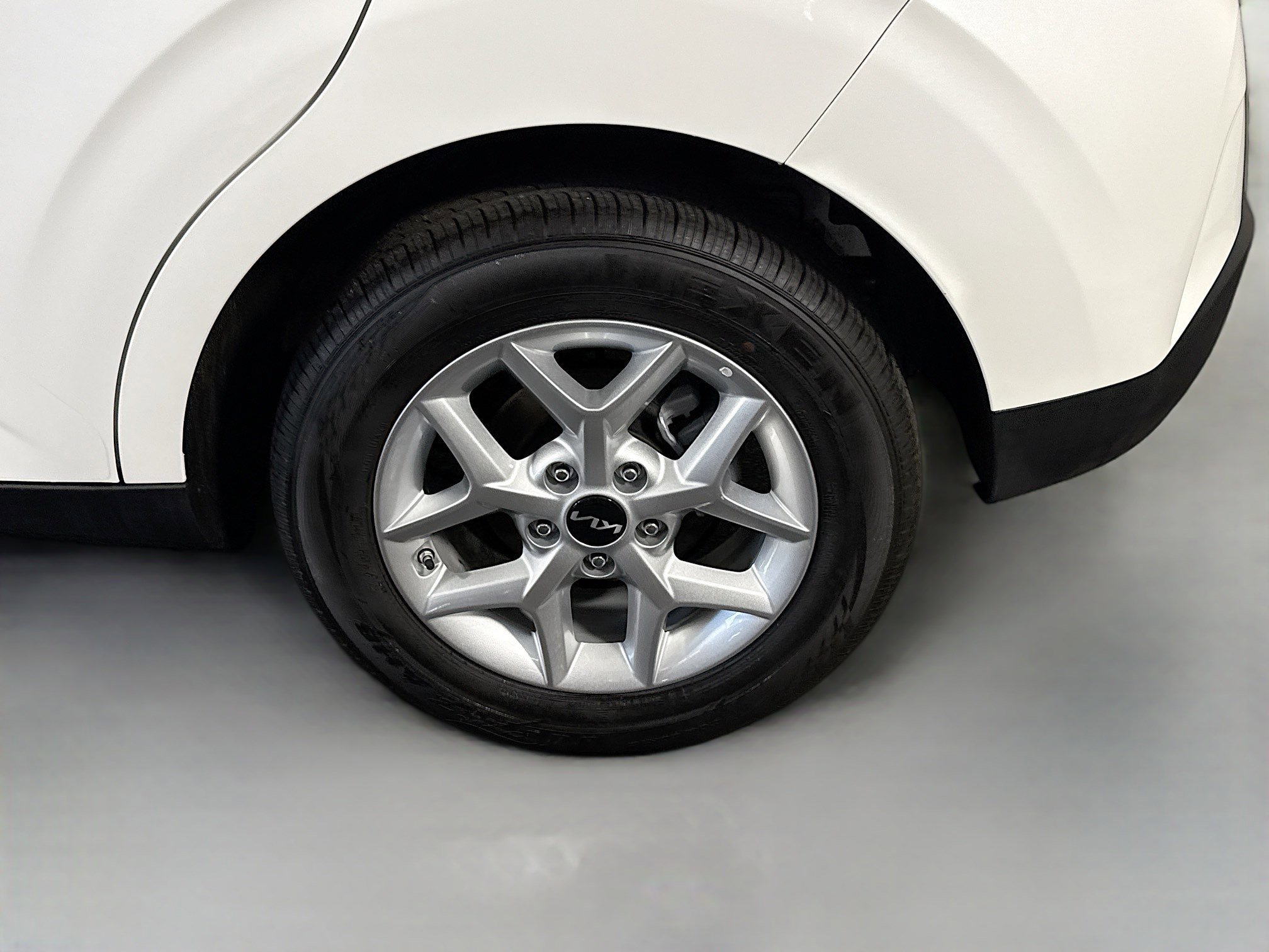 Used 2025 Kia Soul LX w/ LX Technology Package FWD image 36