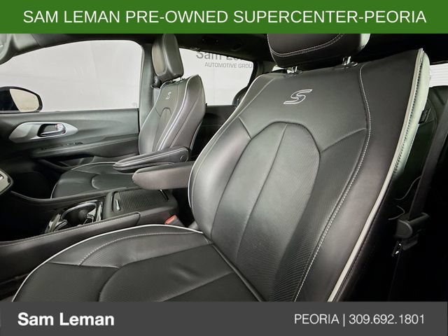 Used 2025 Chrysler Pacifica Limited FWD image 20