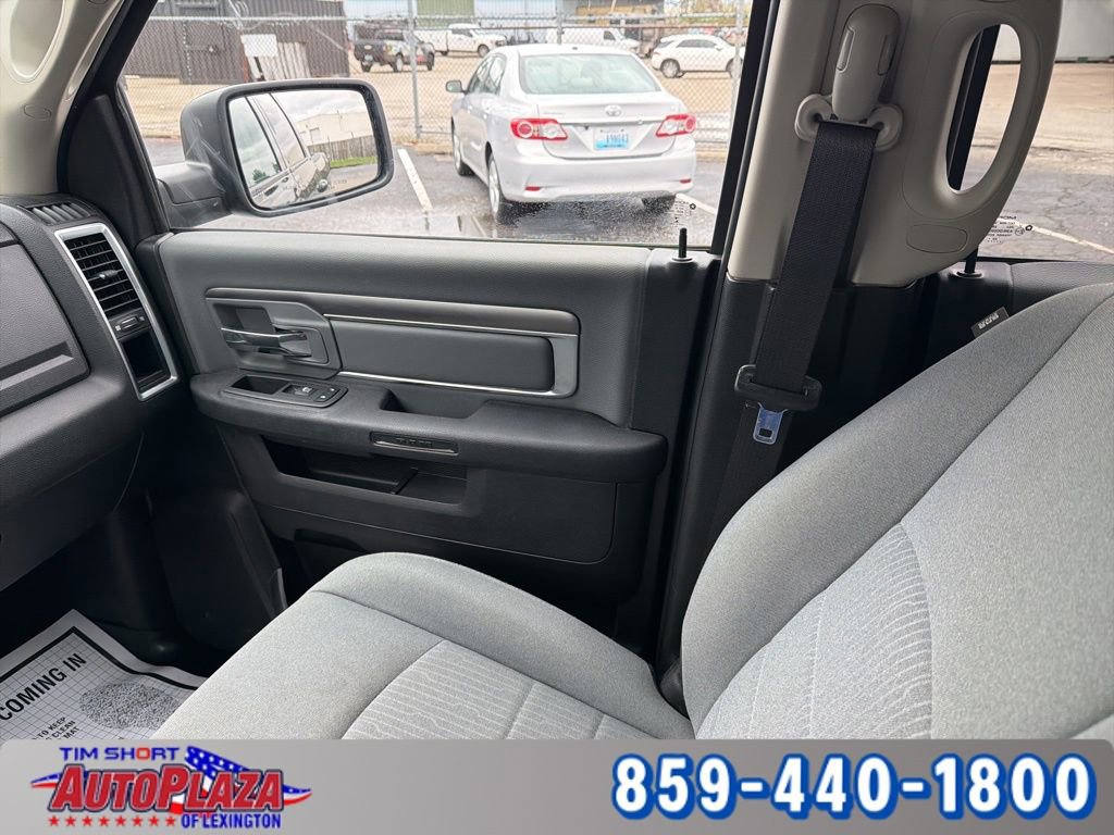 Used 2021 RAM 1500 Classic SLT image 14