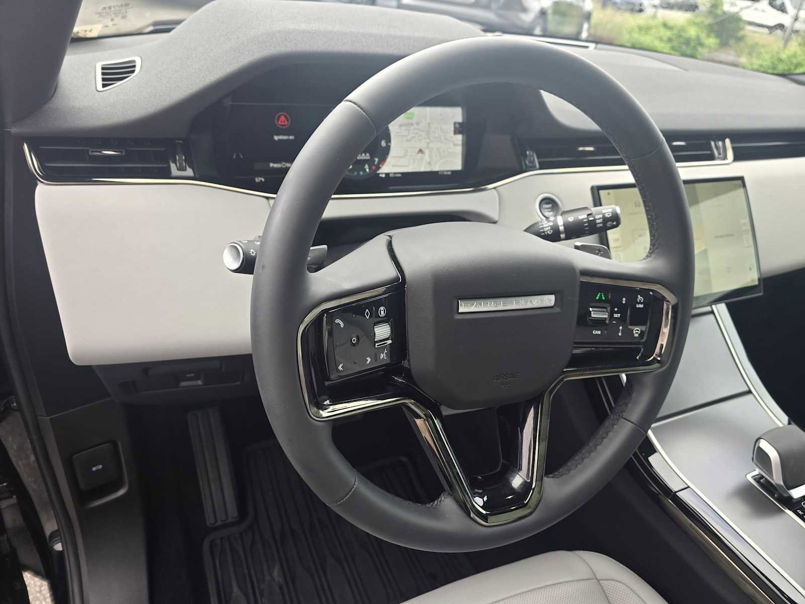 Used 2026 Land Rover Range Rover Evoque S image 27