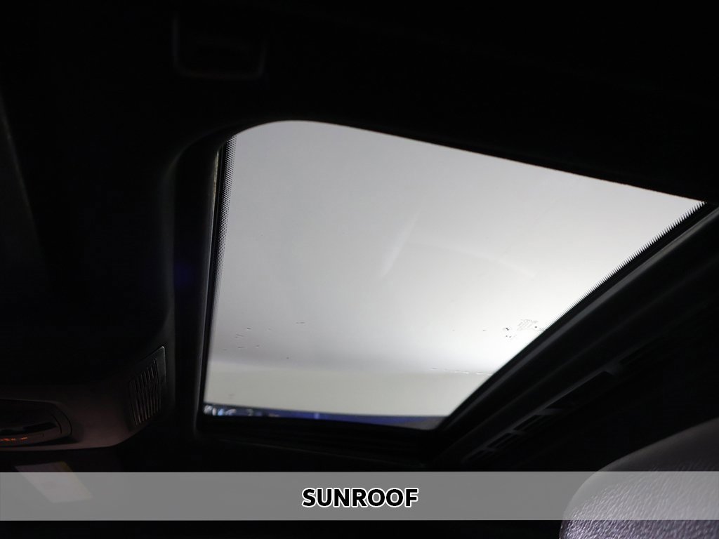 Used 2018 BMW X4 M40i w/ Driving Assistance Package image 4