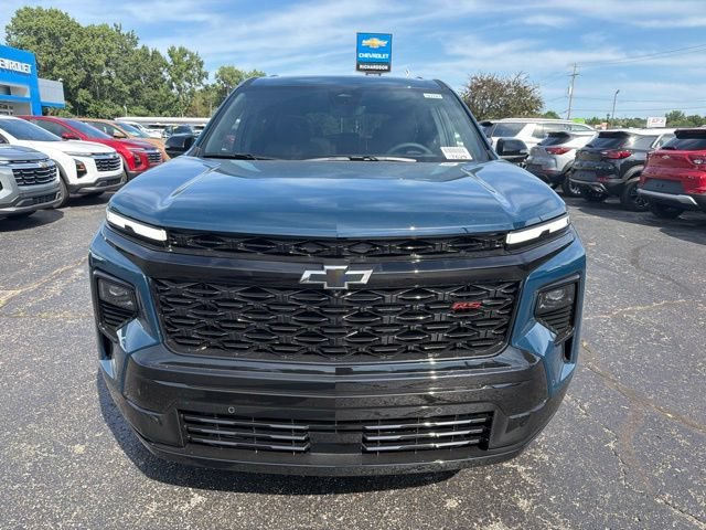 New 2027 Chevrolet Traverse RS w/ LPO, Floor Liner Package AWD/4WD image 8