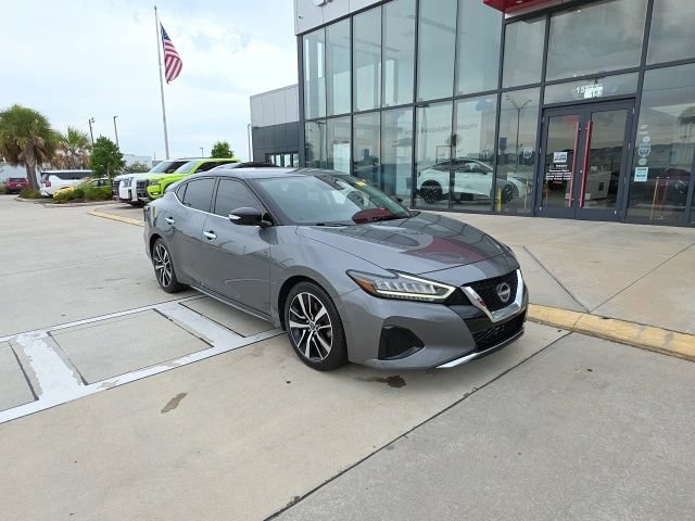 Used 2023 Nissan Maxima SV w/ Floor Mat Group FWD image 2