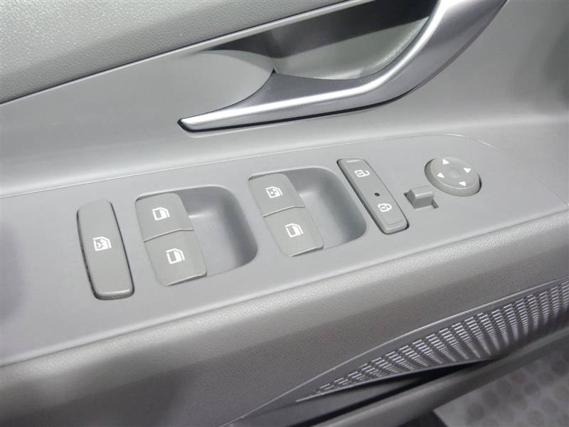 Used 2022 Hyundai Elantra SEL w/ Convenience Package FWD image 20