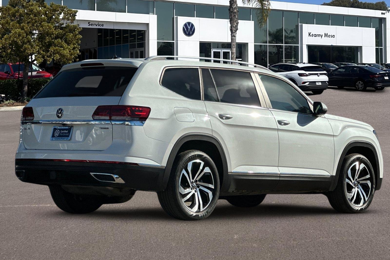 Used 2023 Volkswagen Atlas SEL image 4