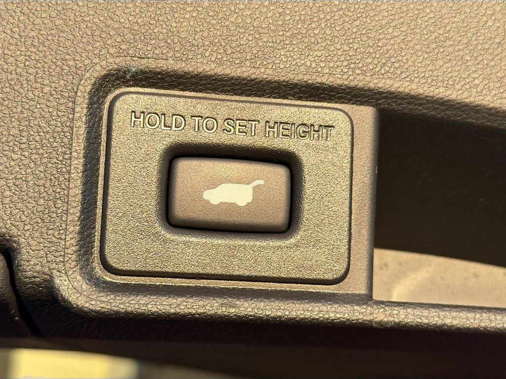 Used 2023 Acura RDX A-Spec image 15