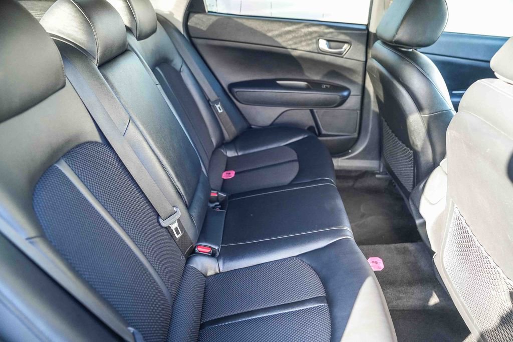 Used 2020 Kia Optima S image 19