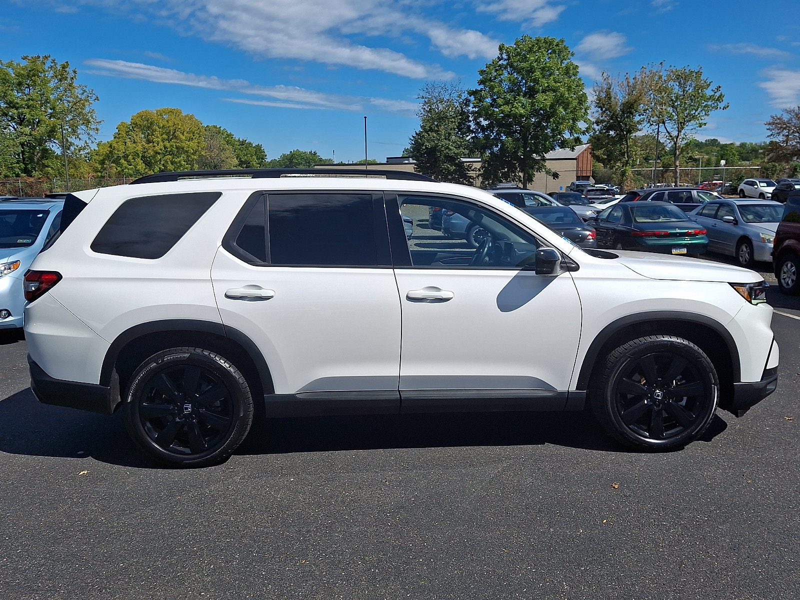 Certified 2025 Honda Pilot Black Edition image 7