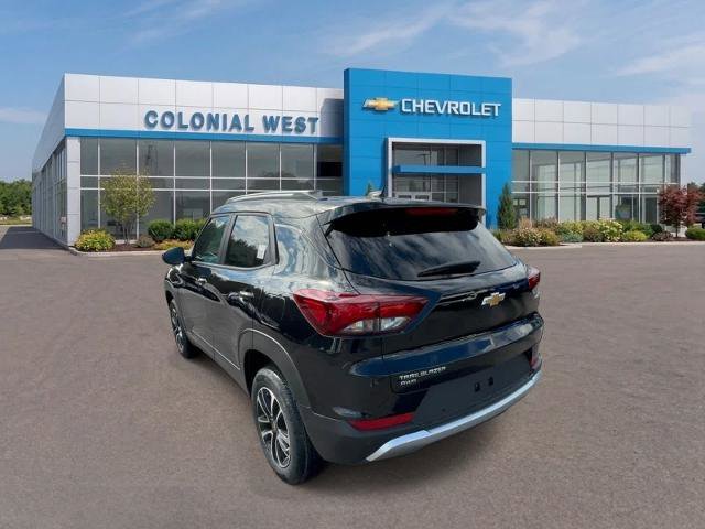 New 2026 Chevrolet TrailBlazer LT w/ Convenience Package AWD/4WD image 3