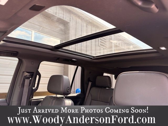 Used 2022 Chevrolet Tahoe RST w/ Luxury Package RWD image 12