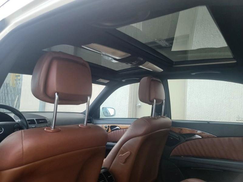 Used 2009 Mercedes-Benz E 550 Sedan image 24