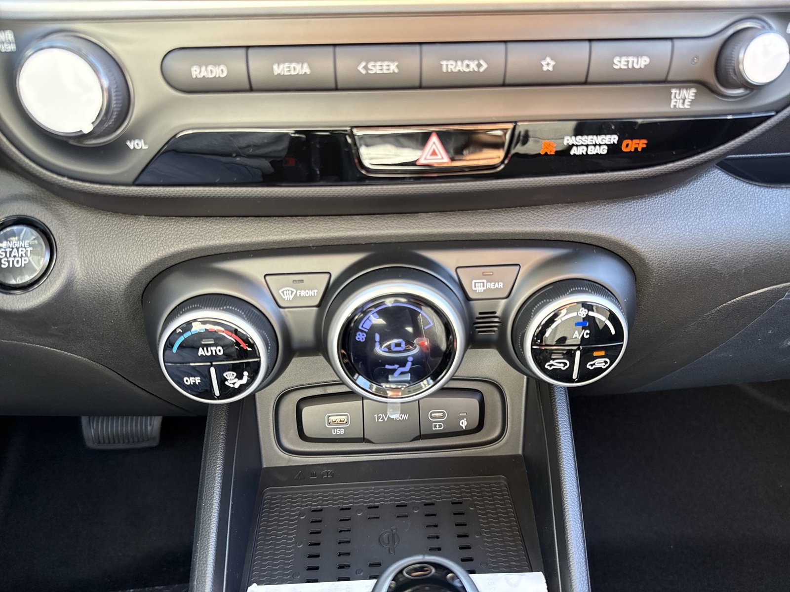 New 2026 Hyundai Venue SEL FWD image 19