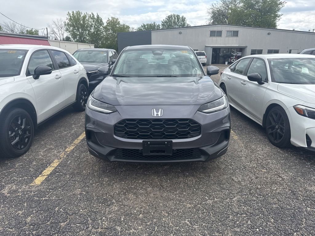 Certified 2025 Honda HR-V LX image 2
