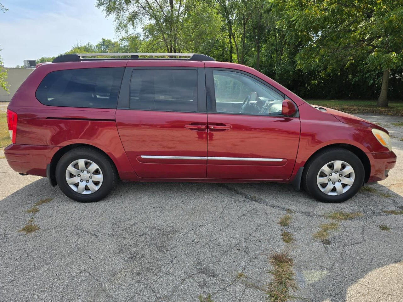 Used 2008 Hyundai Entourage Limited image 5