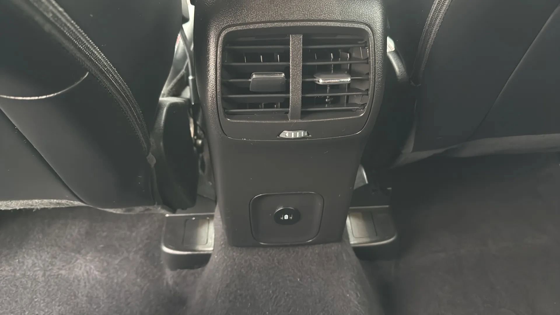 Used 2023 Ford Escape ST-Line FWD image 29