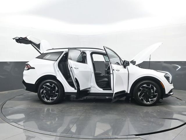 Used 2025 Kia Sportage SX image 32